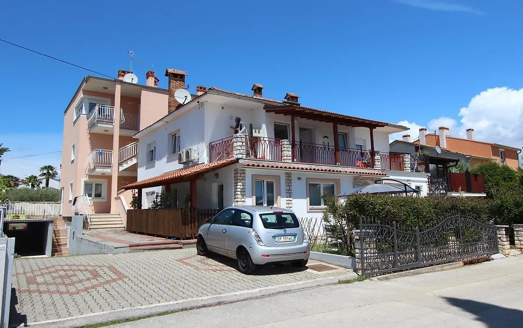 Apartments Tijana Ρόβινι 0*,  Κροατία
