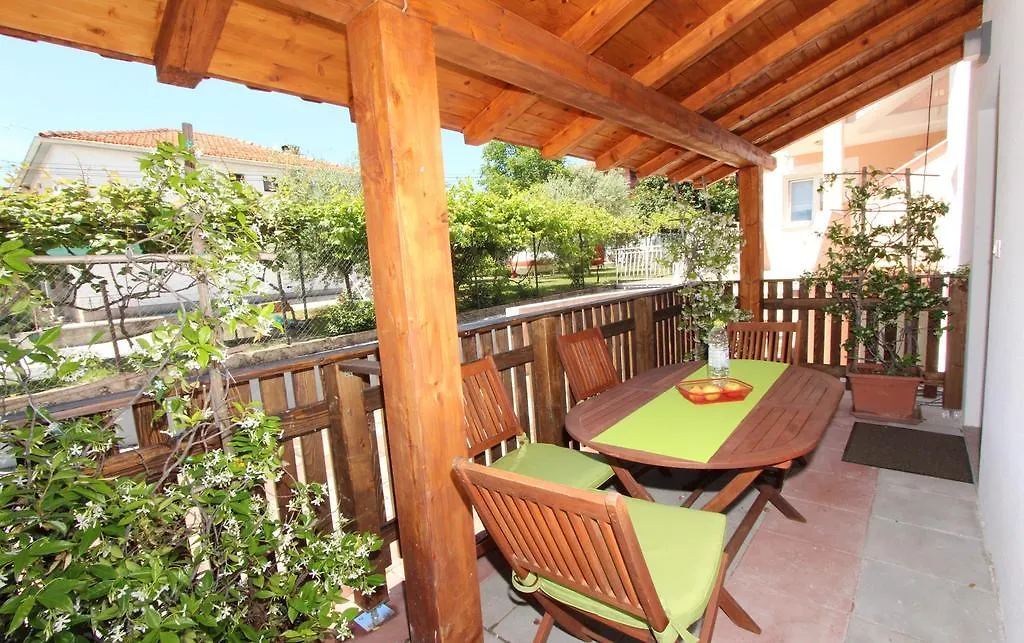 Apartments Tijana Ρόβινι