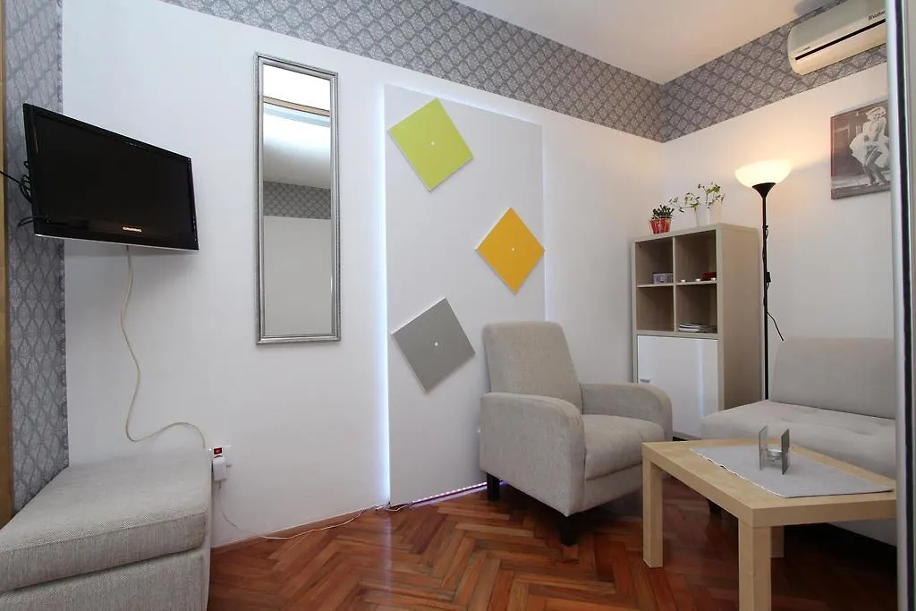 Apartments Tijana Ρόβινι